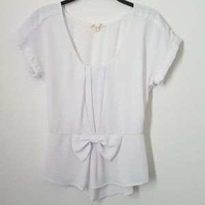 L8ter 8 White top with bow